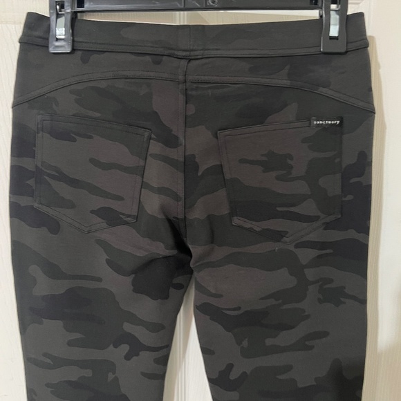 SANCTUARY RUNWAY CAMO-PRINT LEGGINGS SIZE S - Picture 1 of 9